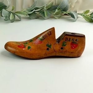 Vintage Hand-painted Wooden Mid Century Cobblers Last/Shoe Form W/ Strawberries